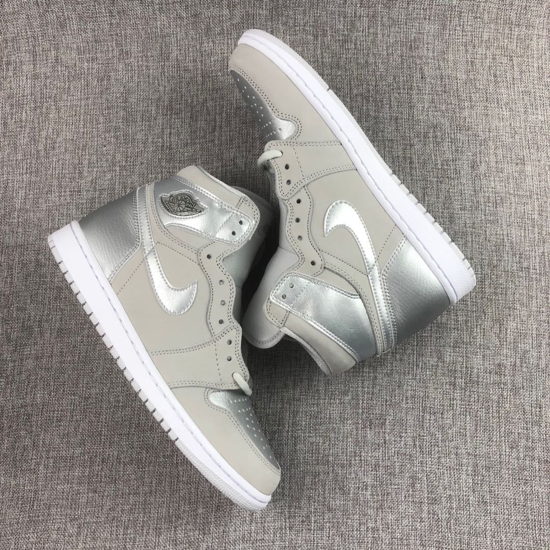 Jordan Air Jordan 1 High OG Japan Grey Silver Sneakers DC1788-029