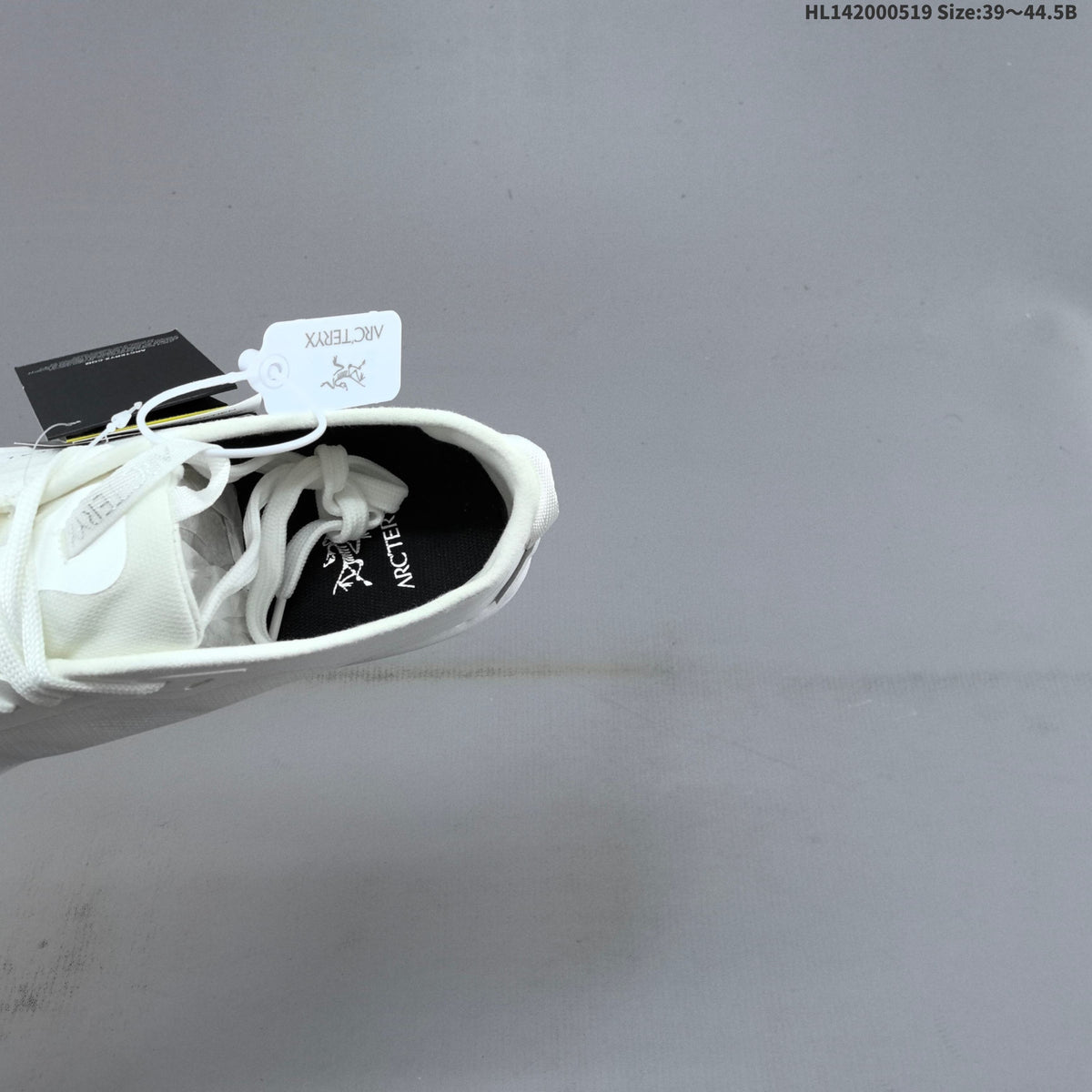 Arc'teryx Konseal LT W White Sneakers HL142000519