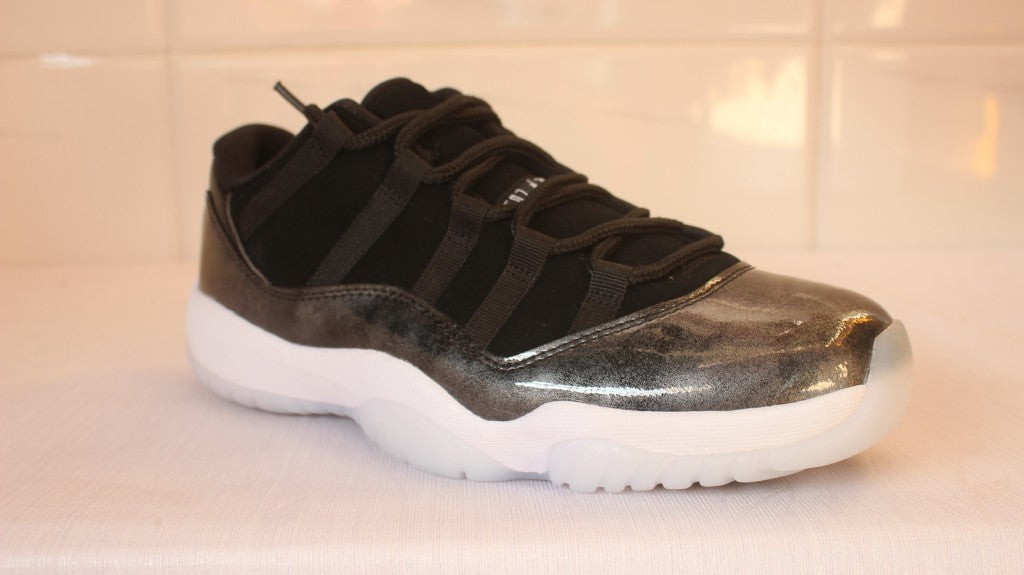 Jordan Air Jordan 11 Low Barons Black Sneakers