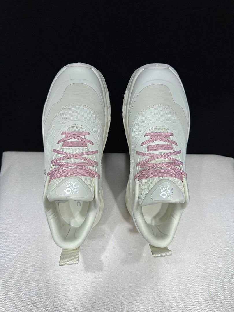 On Cloudtilt 2.0 Sneakers in Cream and Pink