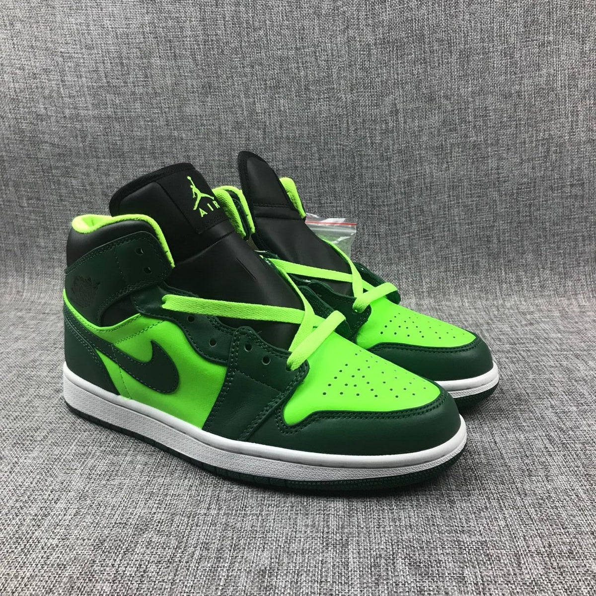 Air Jordan 1 Mid Fluorescent Green Sneakers 554724-330
