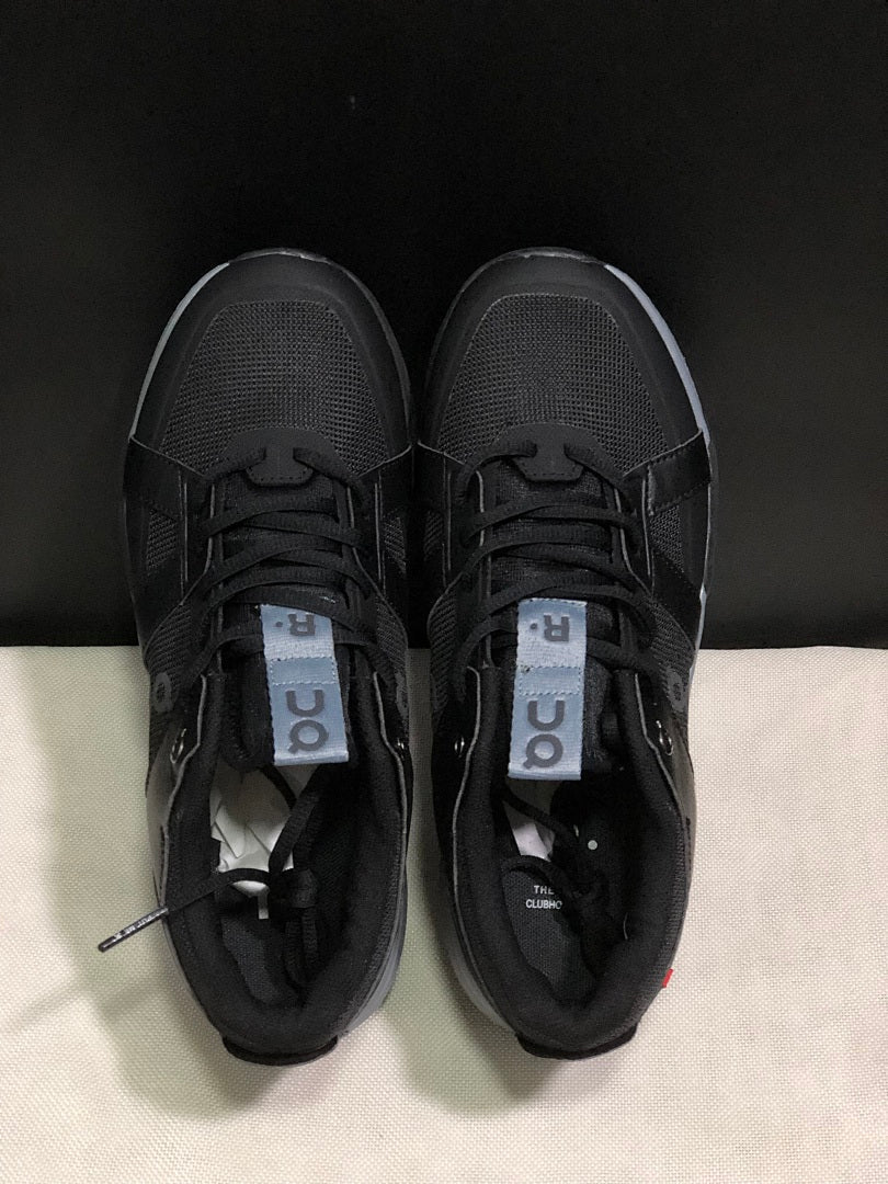 On The Roger Clubhouse Pro Black Sneakers