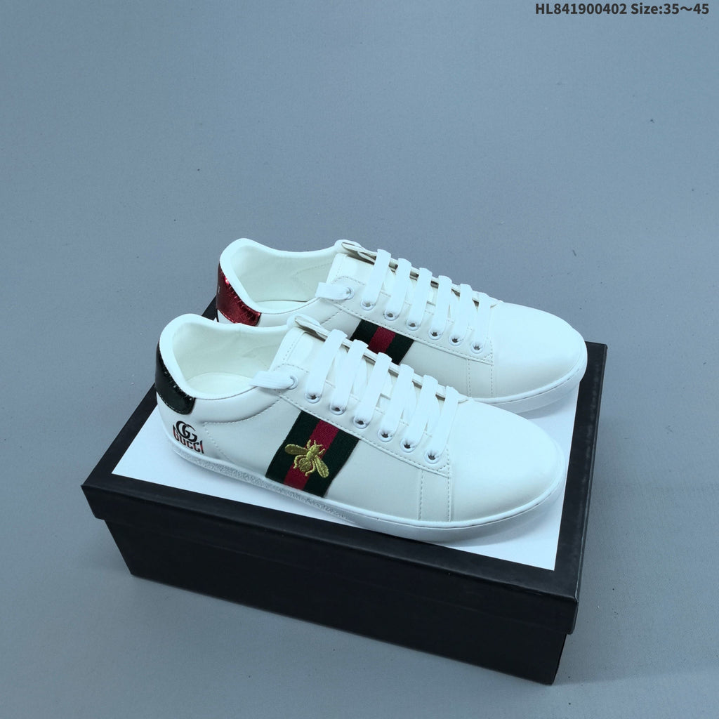 Gucci White Low-Top Sneakers with Logo Webbing