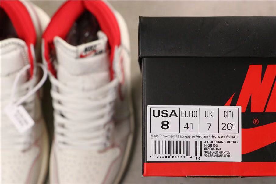 Air Jordan 1 Retro High OG White and Red Sneakers