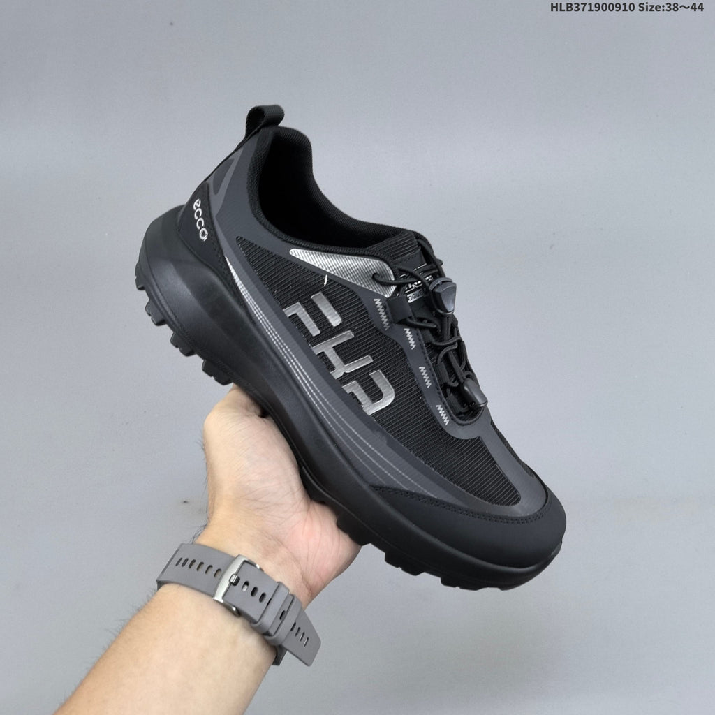 ECCO Men's Low-Top Outdoor Sneakers, Black or Off-White