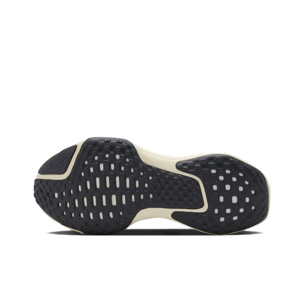 Nike ZoomX Invincible Run 3 Running Shoes, Sand