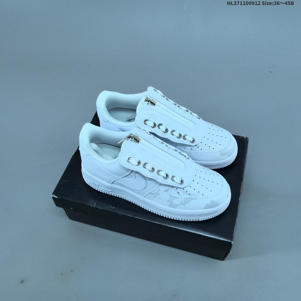 Nike Air Force 1 ’07 Low-Top Sneakers