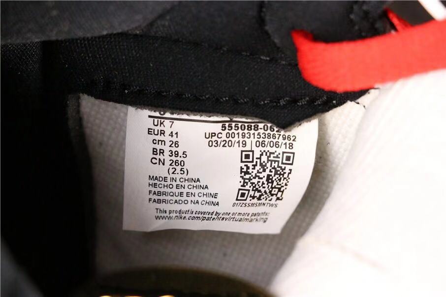 Air Jordan 1 Retro High OG Black Red White Sneakers
