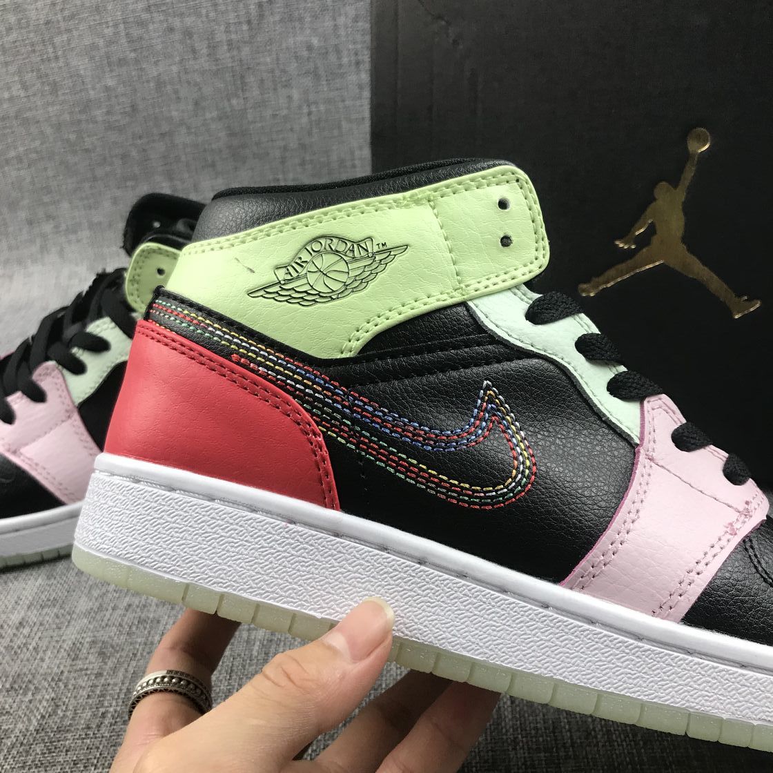Jordan Air Jordan 1 Mid Sneakers Black Red Green Pink AV5174-076