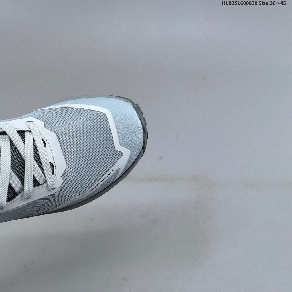 KAILAS Kuocang Low-Top Hiking Shoes with Vibram Outsole