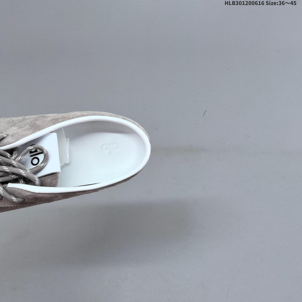 Alo Yoga Sunset Sneaker Mule in Taupe