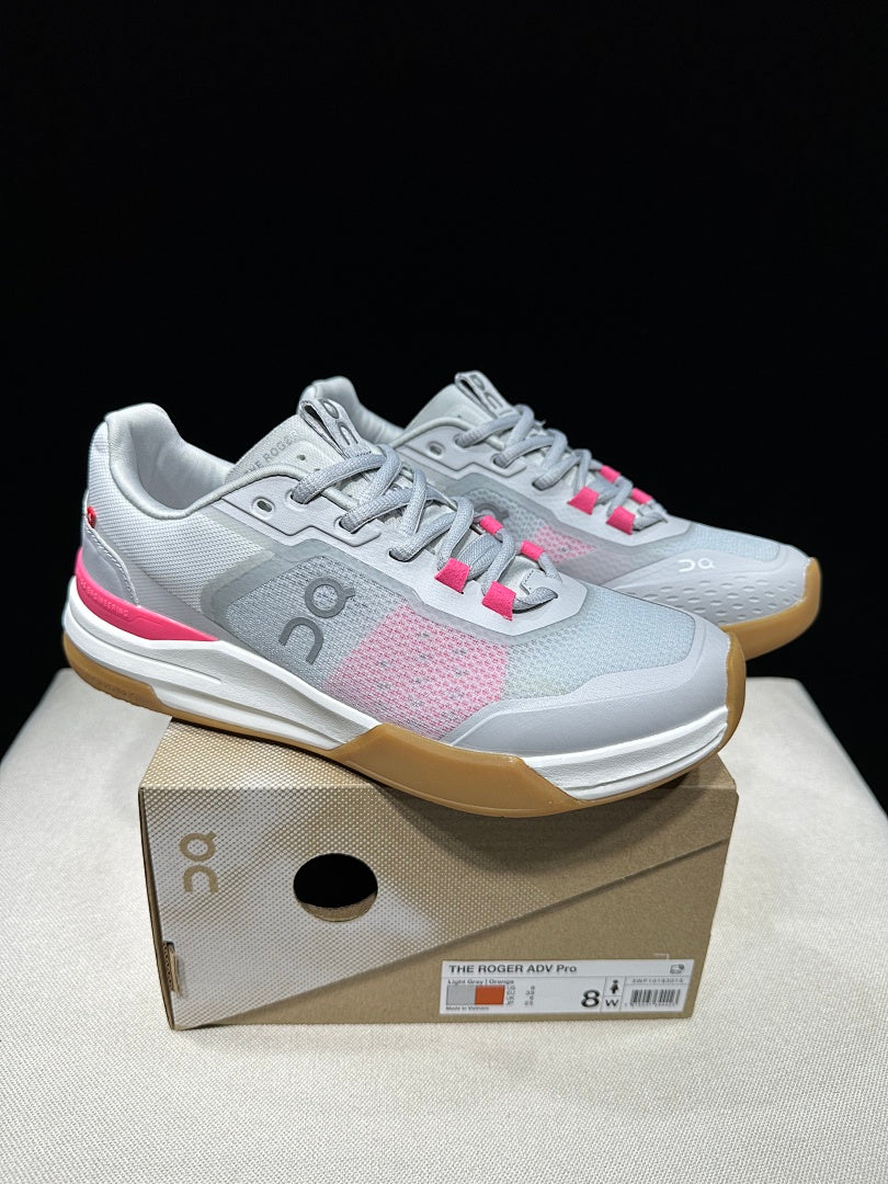 On THE ROGER Advantage Pro Sneakers Light Grey Orange