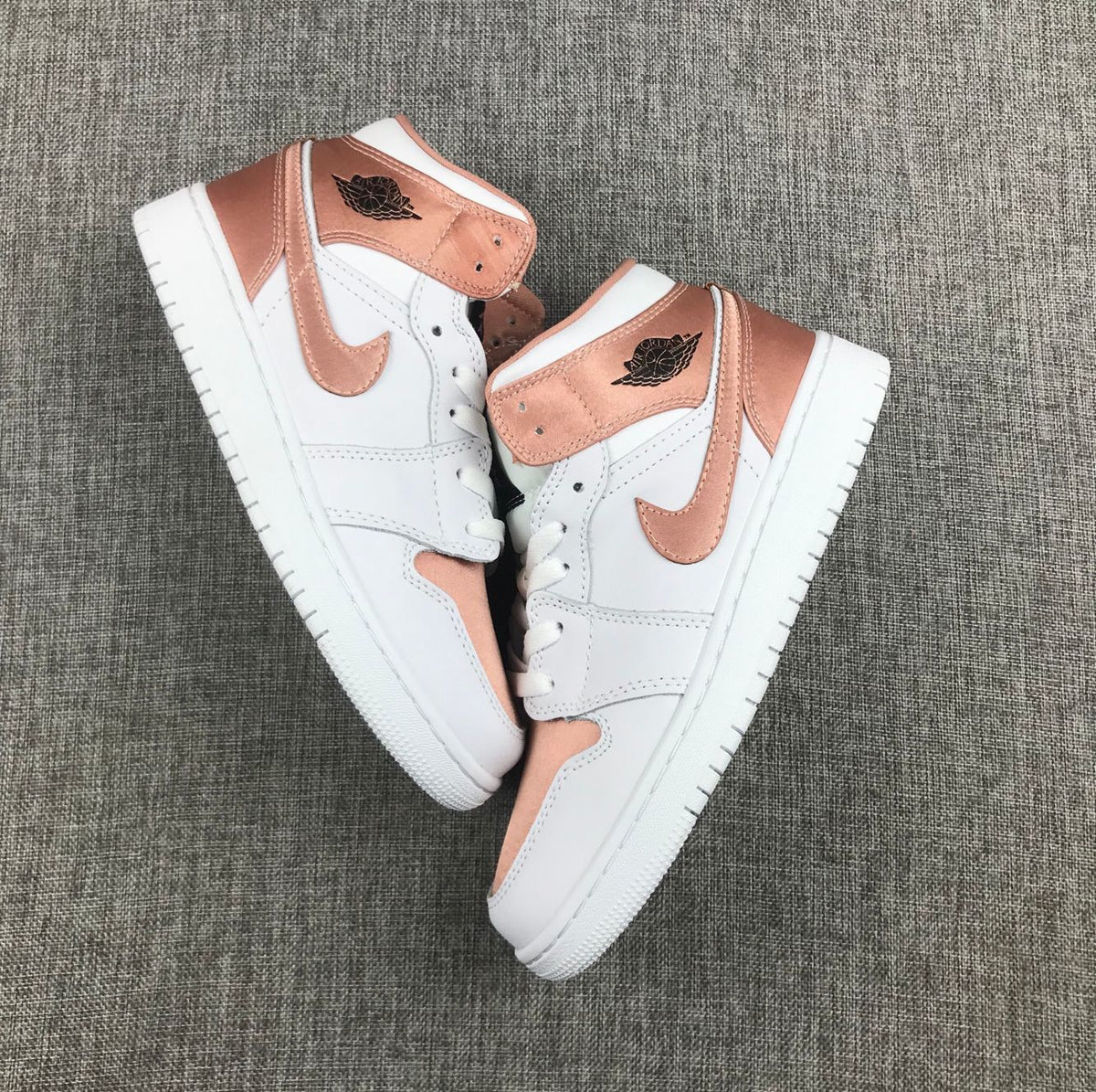 Jordan 1 Mid Rose Gold Silk Women's Sneakers 555112-190