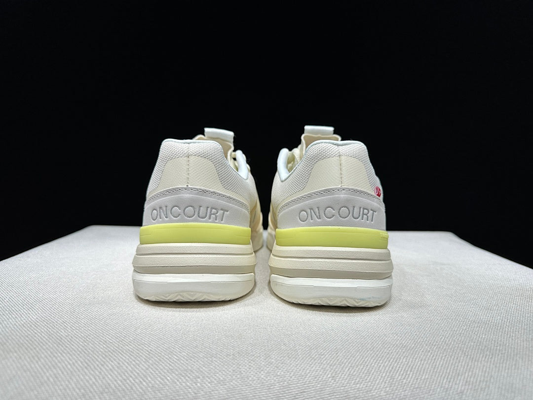 On The Roger Advantage Pro Tennis Sneakers Cream