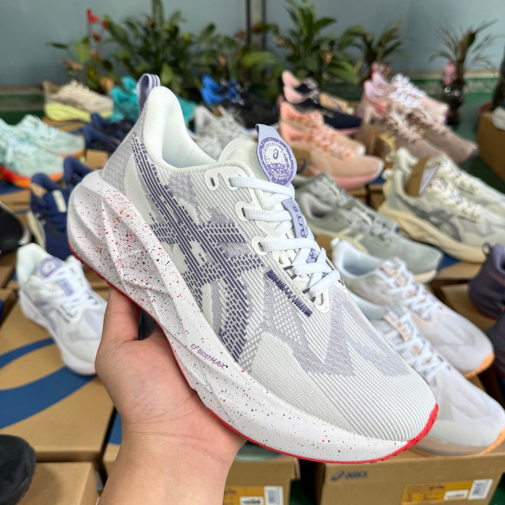 ASICS NOVABLAST 5 LE White Purple Running Shoes