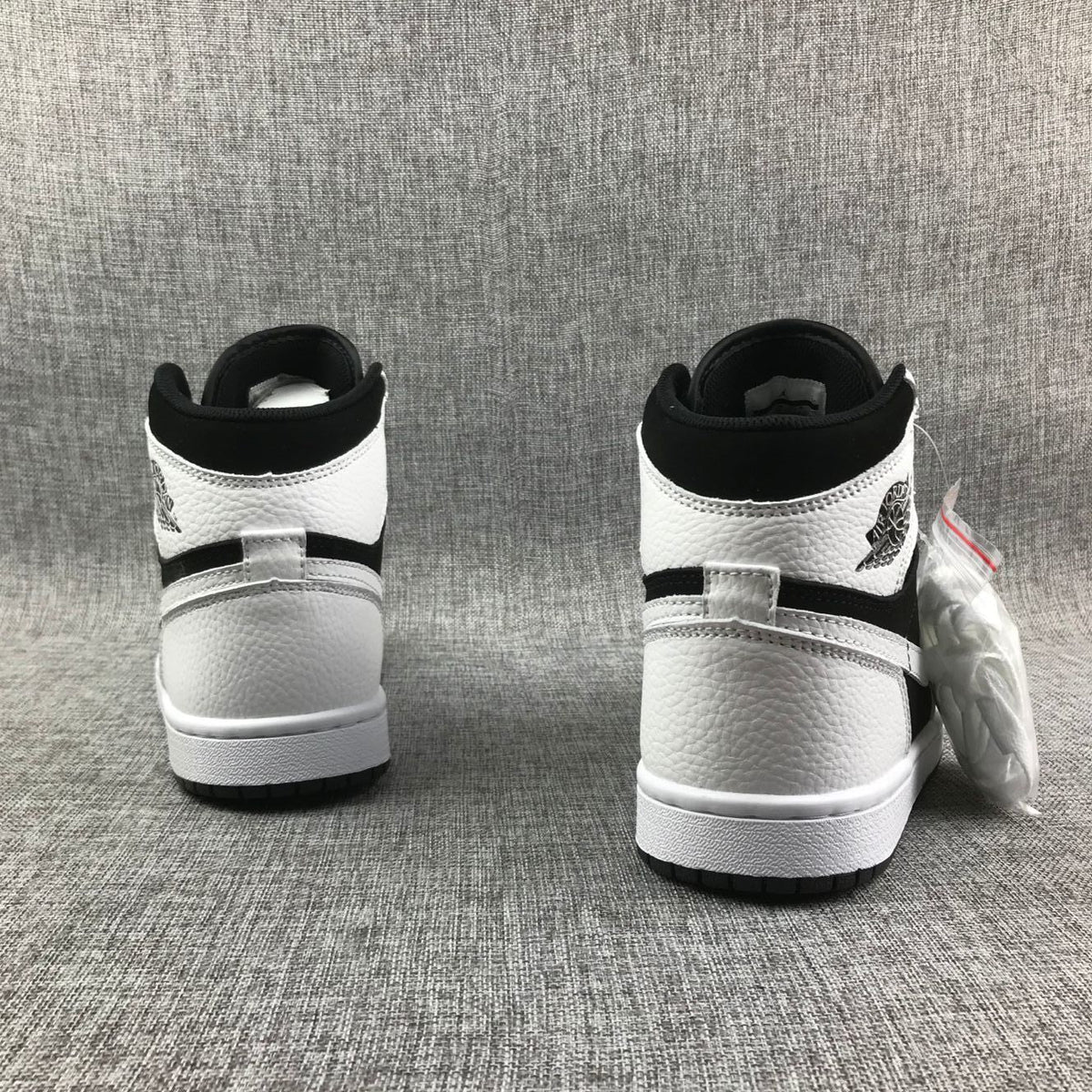 Air Jordan 1 High Black and White Sneakers 554724-113