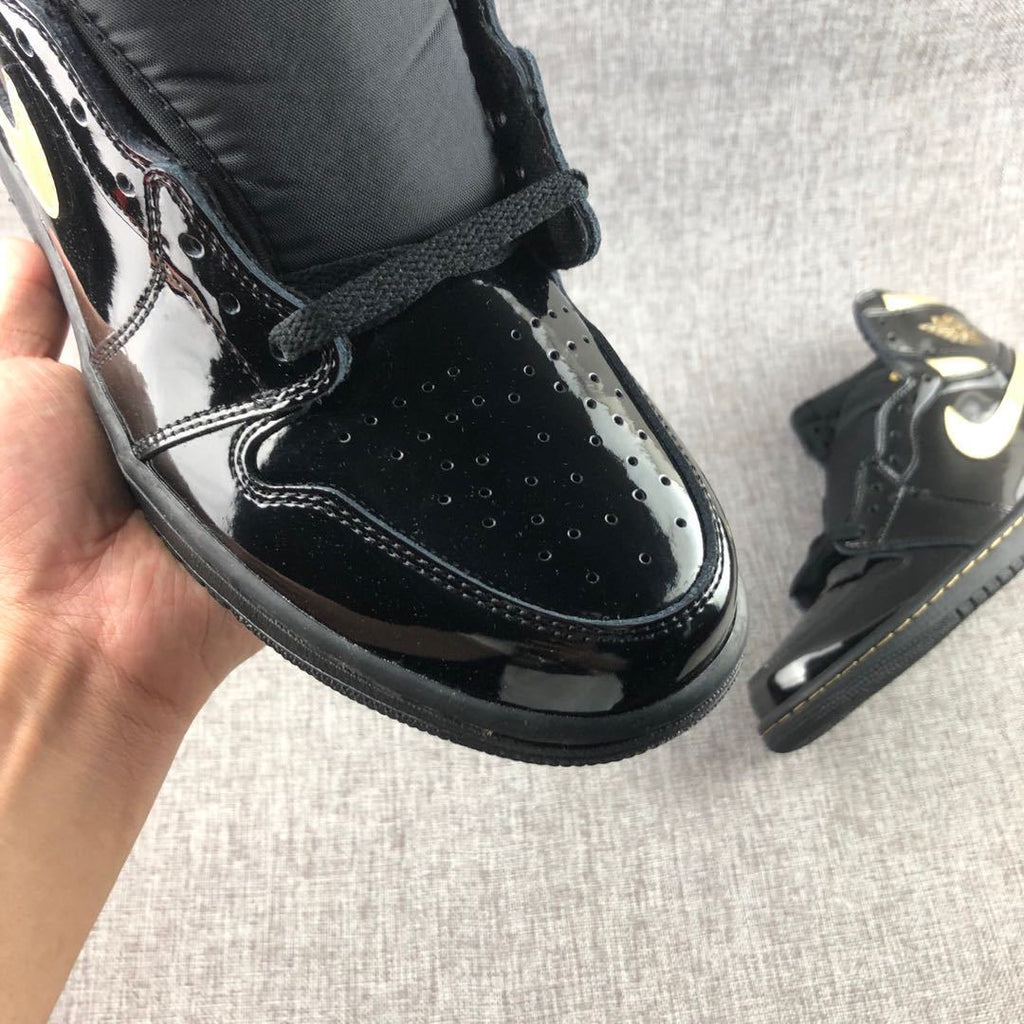 Jordan Air Jordan 1 High OG Black Gold Sneakers 555088-032