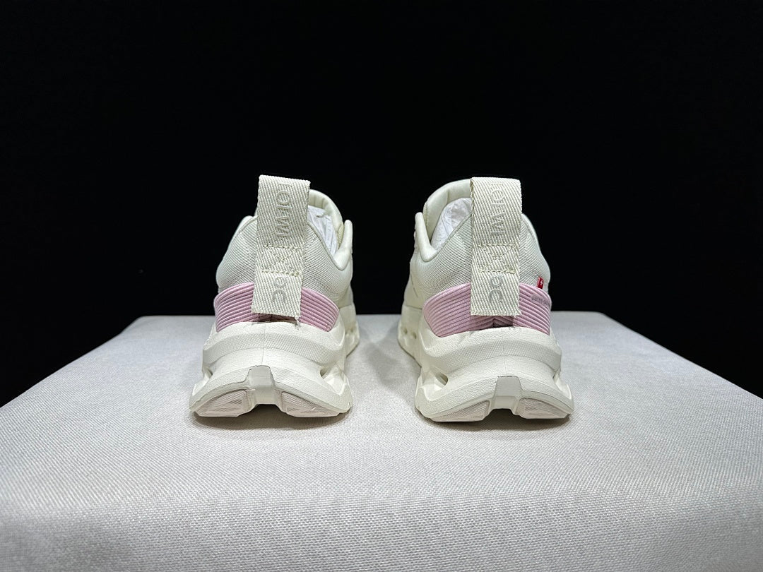 On Cloudtilt 2.0 Sneakers in Cream and Pink