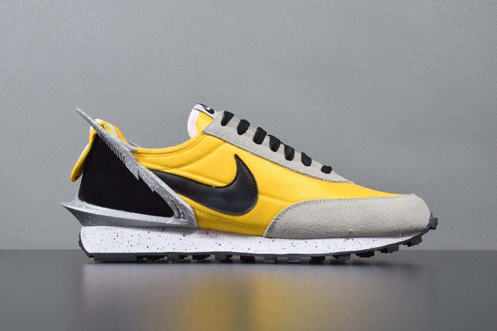 Nike x Undercover Daybreak Sneakers Yellow BV4594-700
