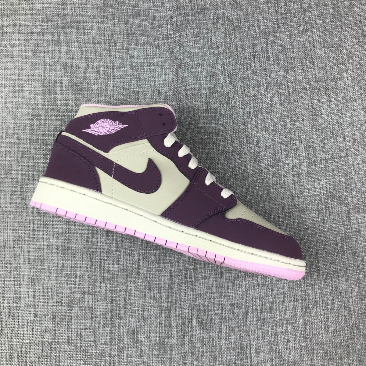 Air Jordan 1 Mid GS Sneakers White Purple Pink