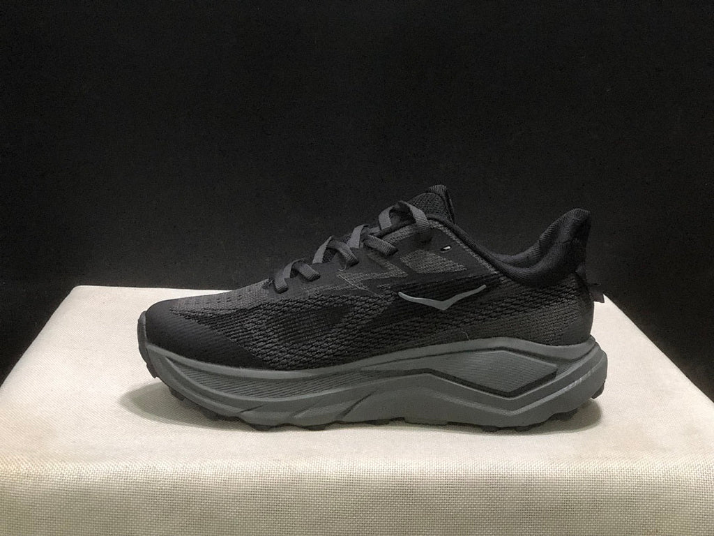 HOKA Challenger 8 Trail Running Shoes in Black