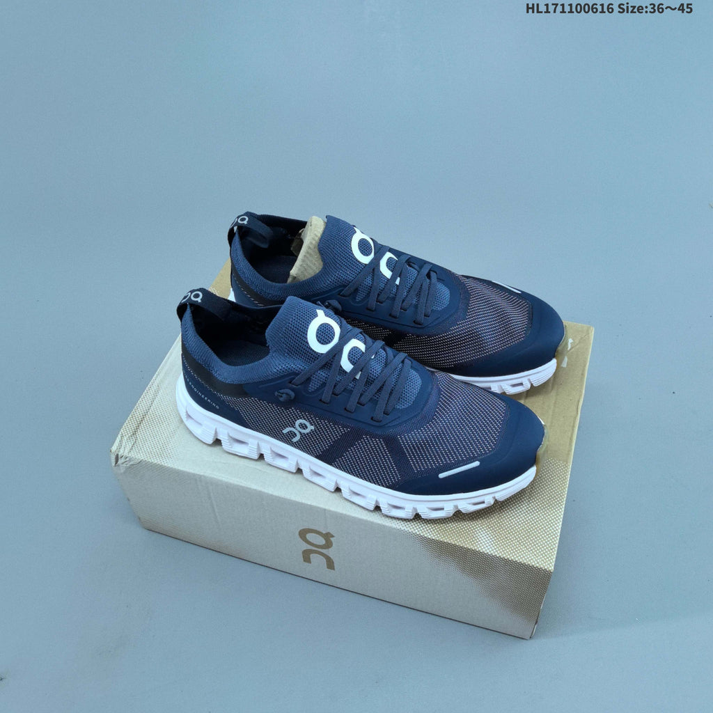 On Cloud 6 Versa Lightweight Casual Sneakers