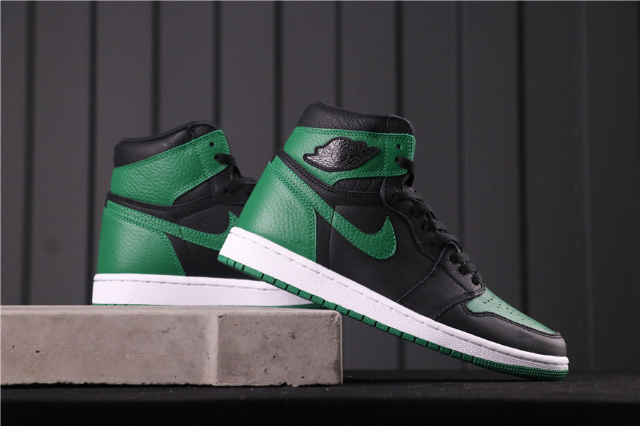Air Jordan 1 High Pine Green Black Sneakers 555088-030