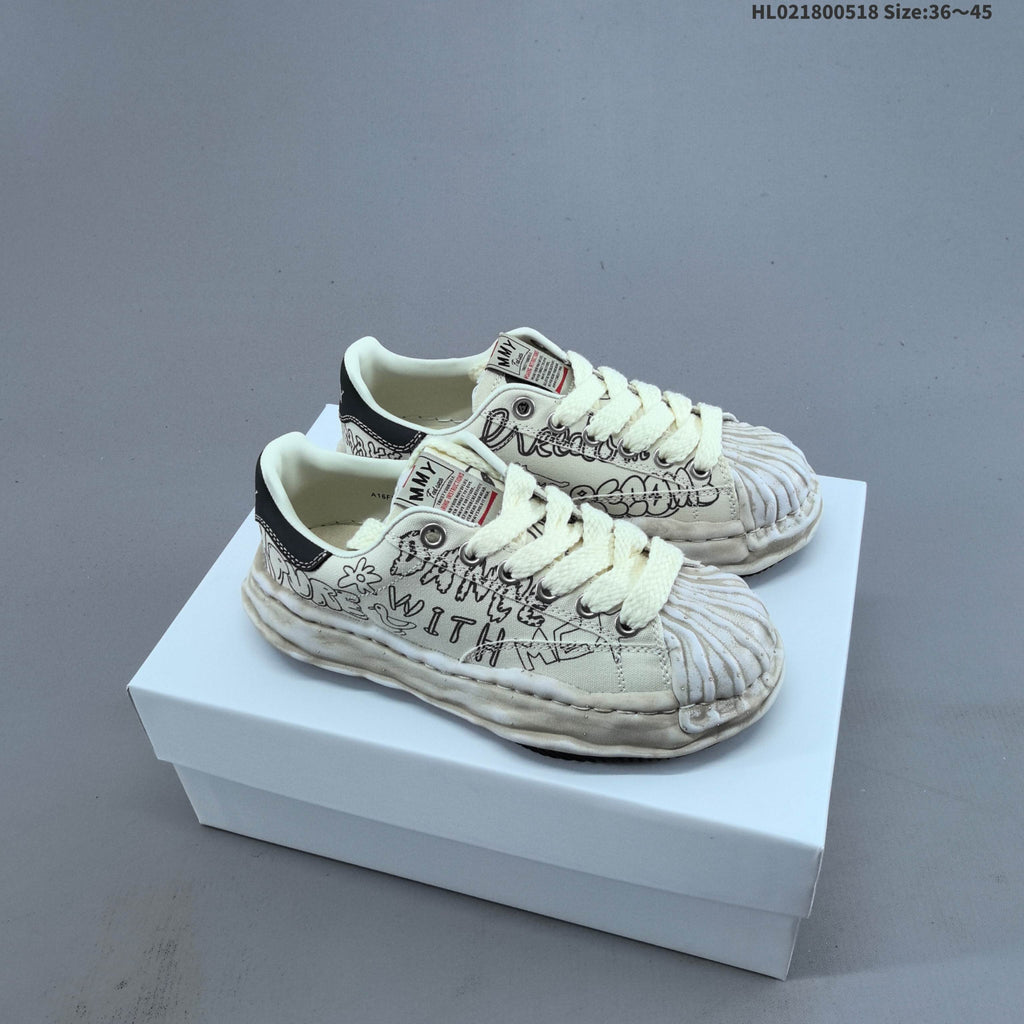Maison Mihara Yasuhiro Blakey Low-Top Sneakers, Graphic Print