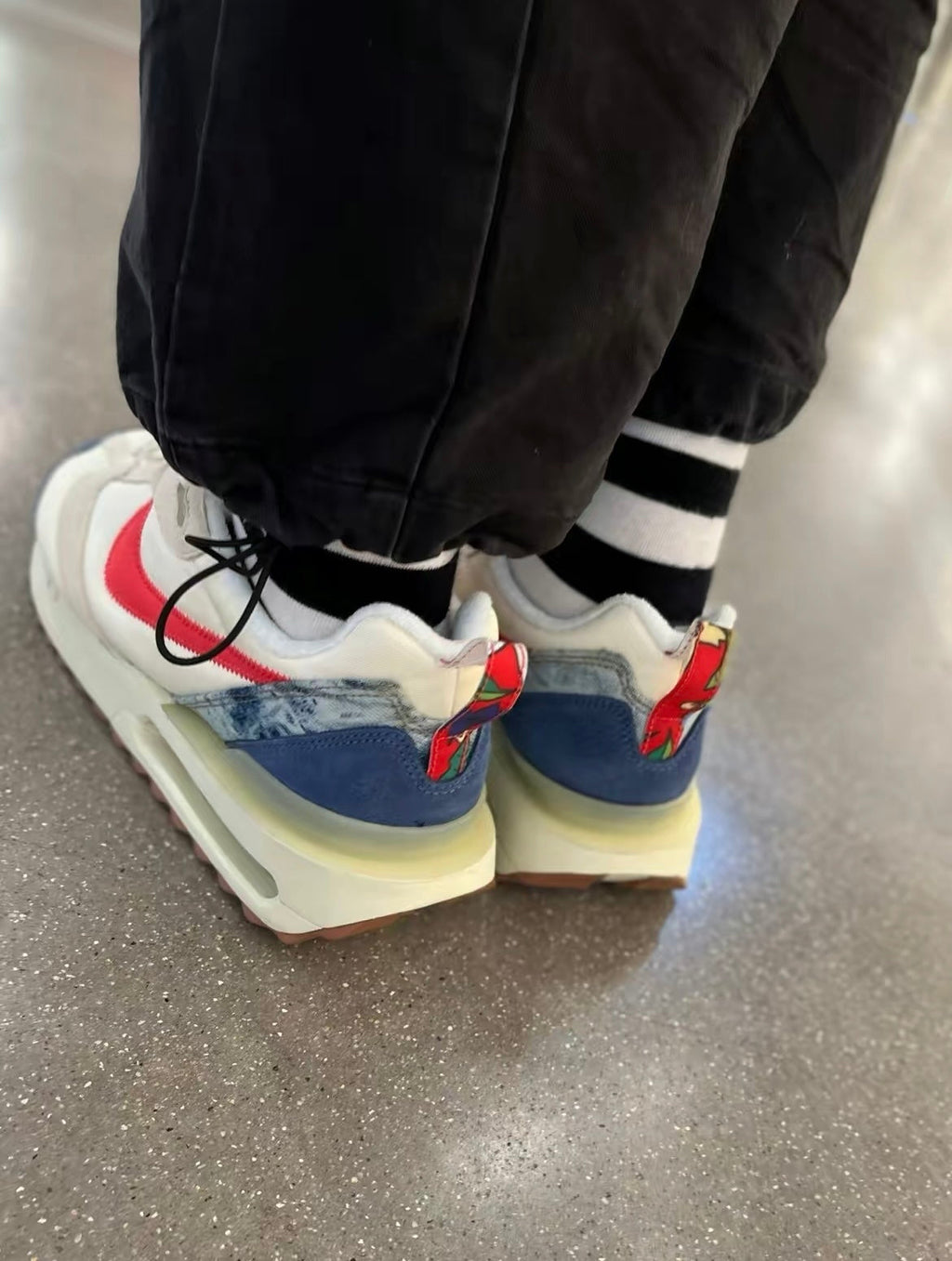 Nike Air Max Dawn DV1487-162 Sneakers, Sail Red Blue