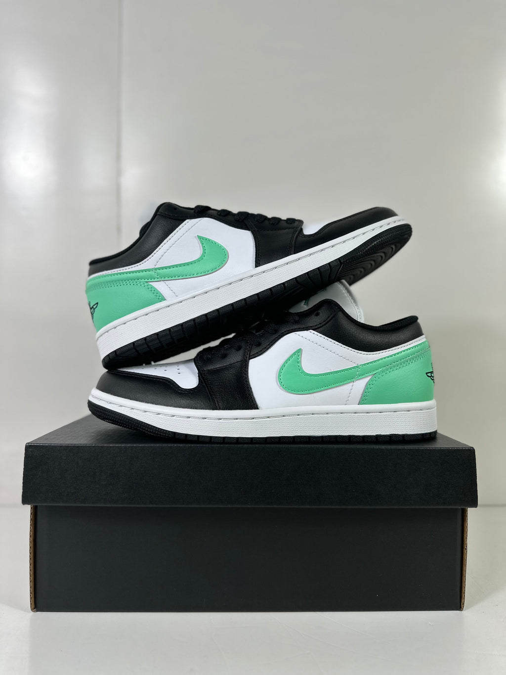 Jordan Air Jordan 1 Low White Green Black Sneakers 553558-131