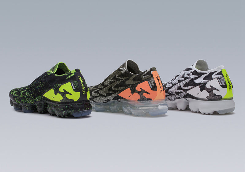 Nike Air VaporMax Moc 2 x ACRONYM Black Coral AQ0996-102