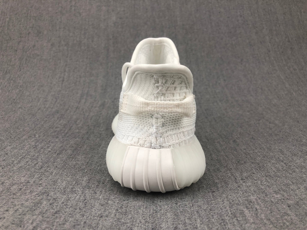 Yeezy 350 V2 Kids Sneakers in White