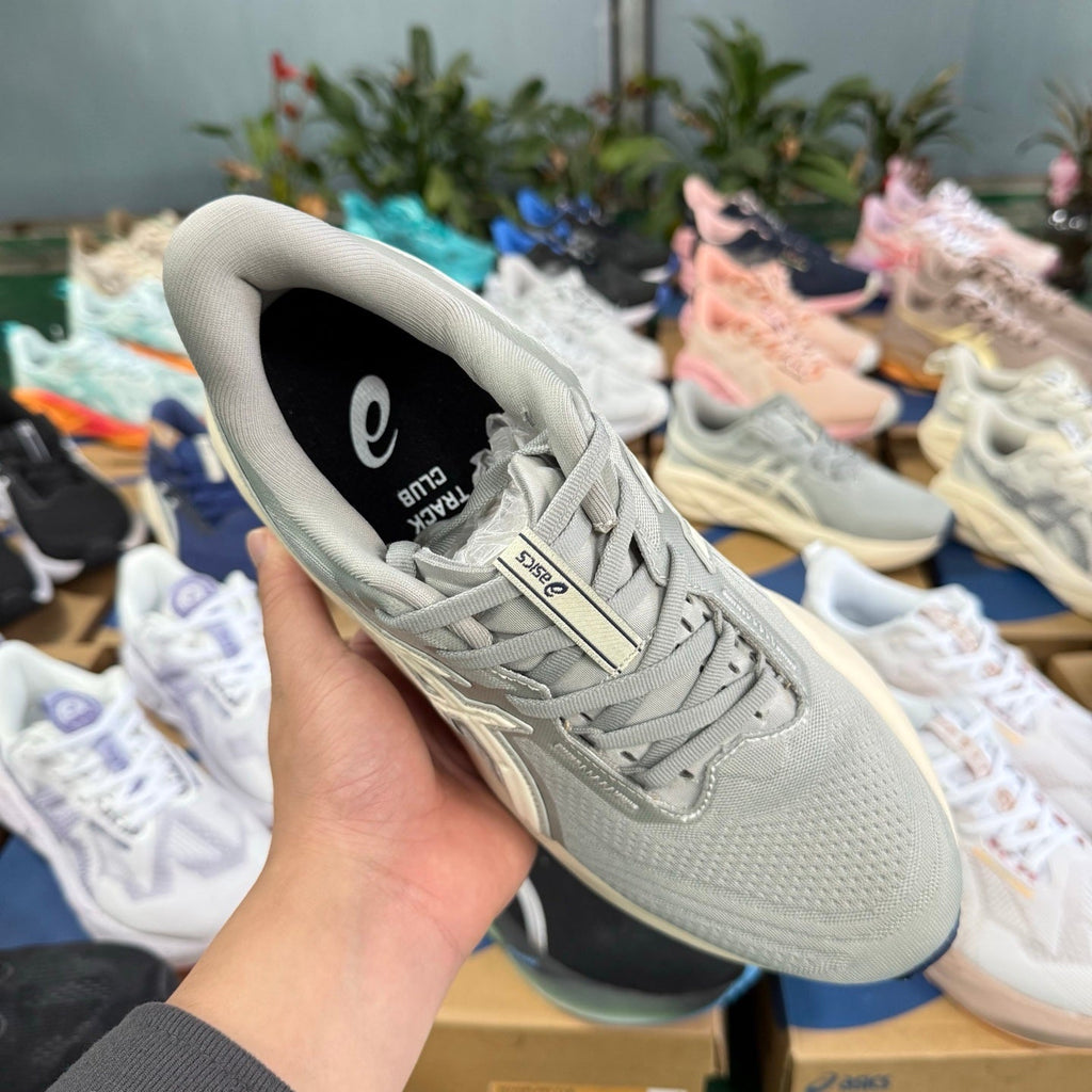 ASICS NOVABLAST 5 LE Gray Running Shoes
